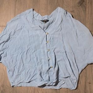 Style Envy • Blue Button Up Crop • Women’s M